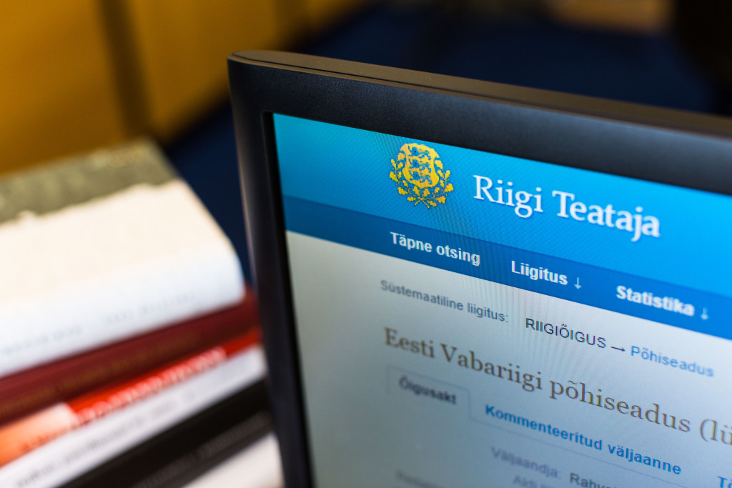 fotopank_riigiteataja_arvutis_3.jpg