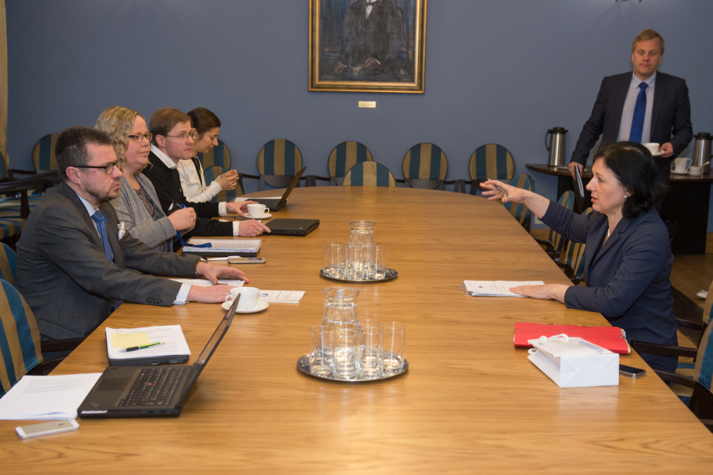 meeting_with_mr_urmas_reinsalu-3.jpg